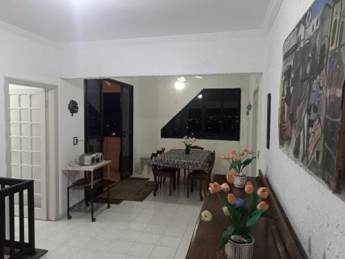 Jardim Imperador Apartamento | Triplex Aconchegante na Praia