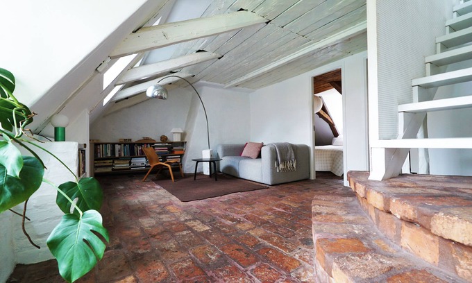 Gamla Stan Apartamento | Triplex Apartment in Old Town "townhouse" Where Modern Design Meets History