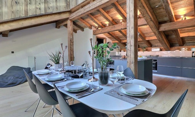 Morzine Apartamento | Triplex de luxe à Morzine: 4 suites, jacuzzi, proche commerces et navettes, animaux acceptés - FR-1-627-69