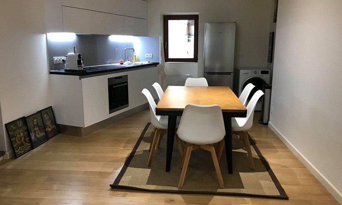 Saint-Geniez-d'Olt Casa | bonita casa triplex del XVIII en el pueblo