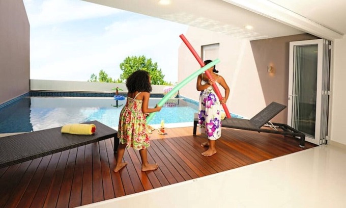 Mahe Island Villa | Triplex Villa & Private Pool - Cliffhanger Villas