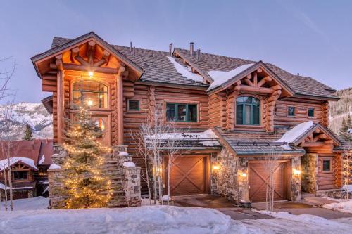 Mountain Village Villa | Tristant 125 by Exceptional Stays