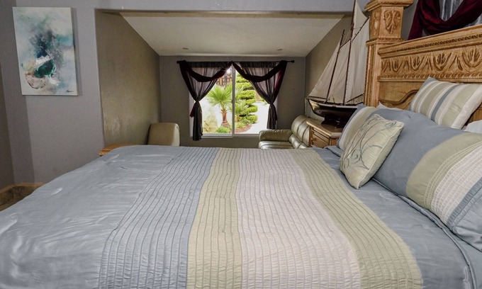 Primo Tapia Casa | Tritons Place oceanfront + private heated pool