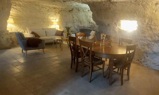 Montlouis-sur-Loire Casa | Troglo entre Caves et Châteaux
