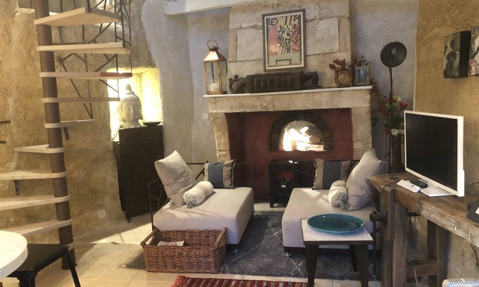 Thore-la-Rochette Casa | TROGOLOFT 2