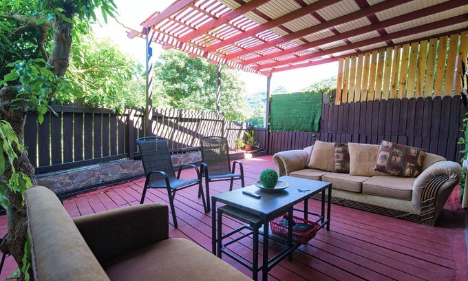 Trouya Casa | Tropic Nook Too