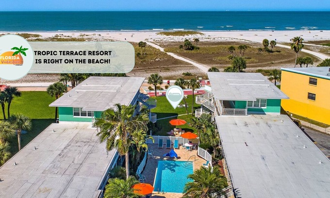 Capri Isle Condominio | Tropic Terrace Suite #56 - Beachfront Resort