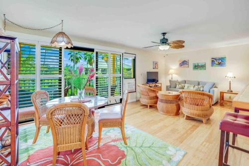 Hanamaulu Casa | Tropical 1 Bedroom with 2 Full Bath at Resort