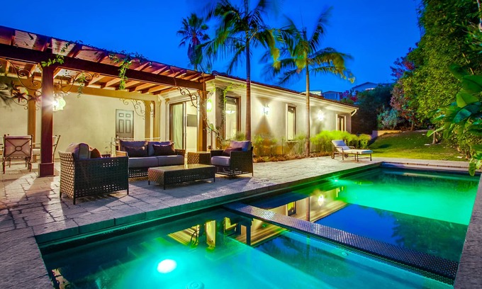 Muirlands Casa | Tropical 5BR La Jolla Retreat by NamaStay