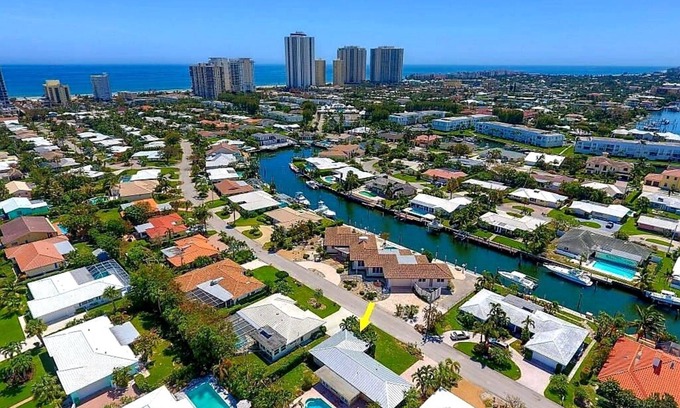 Singer Island Casa | Casa de playa tropical con piscina privada y cabaña