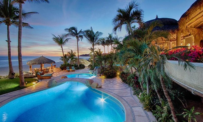 Cabo San Lucas Villa | Villa tropical frente al mar con privacidad y exclusividad sensacionales
