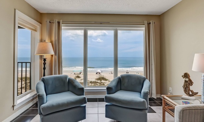 Ocean Cay Condominio | Tropical Condo with Spectacular Ocean Sunrises Views by RedAwning
