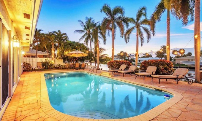 Cypress Lakes Villa | Pompano Tropical Dream - Waterfront 3 habitaciones, con barbacoa, kayaks, piscina climatizada