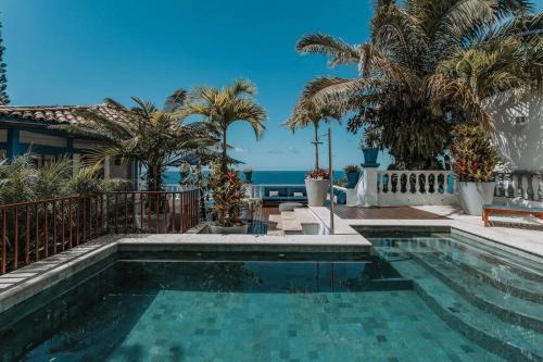 Sao Conrado Villa | Tropical Escape Next to Leblon (Villa Elis Regina)