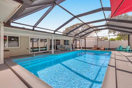 Bayshore Gardens Casa | Tropical Haven Retreat 4 Beds 3 Baths Ultimate Family Vacation