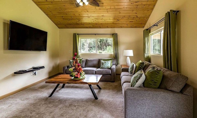 Mountain View Casa | Tropical Island Paradise - Leialoha Cottage