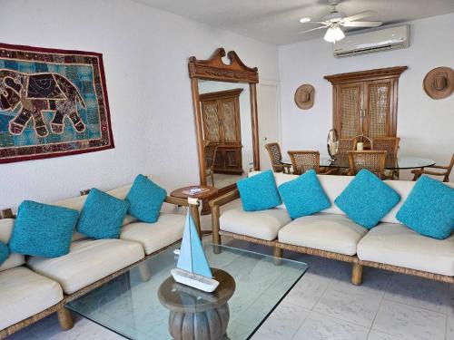 Zona costera de Acapulco Villa | Tropical Paradise Getaway in Acapulco with Private Infinity Pool