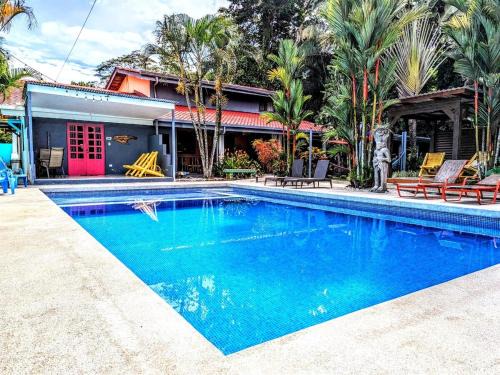 Barrio Las Parcelas Apartamento | Tropical Paradise Sapacious 1 Bed Cabina AC and Pool