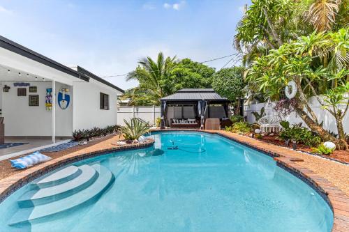 Oakland Park Casa | Tropical South Florida Home