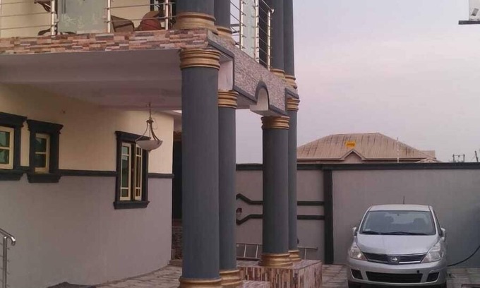 Alimosho Hotel | Trotty Apartments