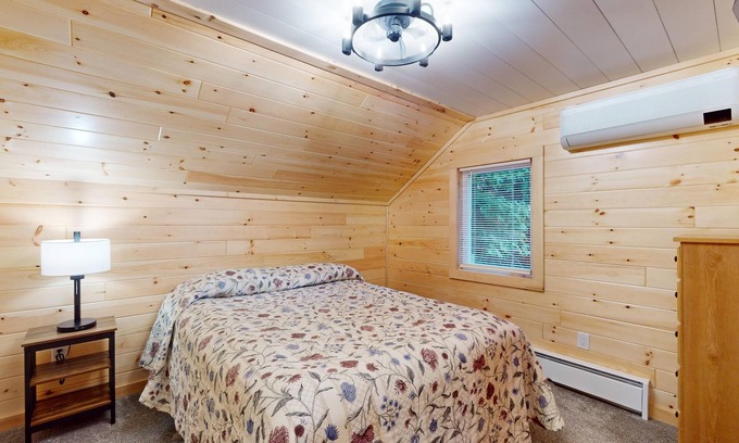 North Lake George Cabina | Trout House Village Resort