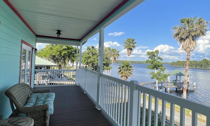 Suwannee Casa | Trout Key Suwannee River front at the Gulf in Suwannee Town