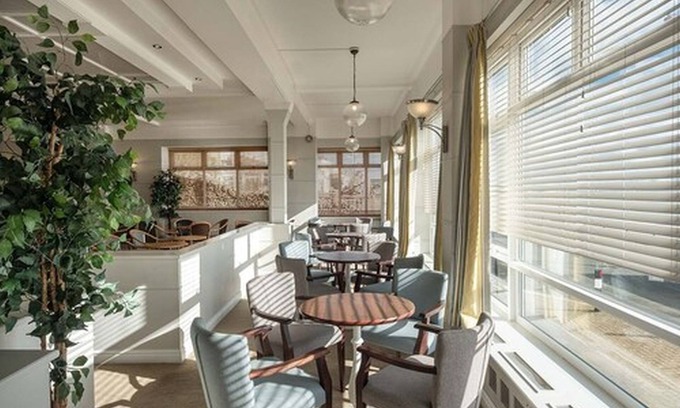 Sandown Hotel | Trouville Hotel by Compass Hospitality