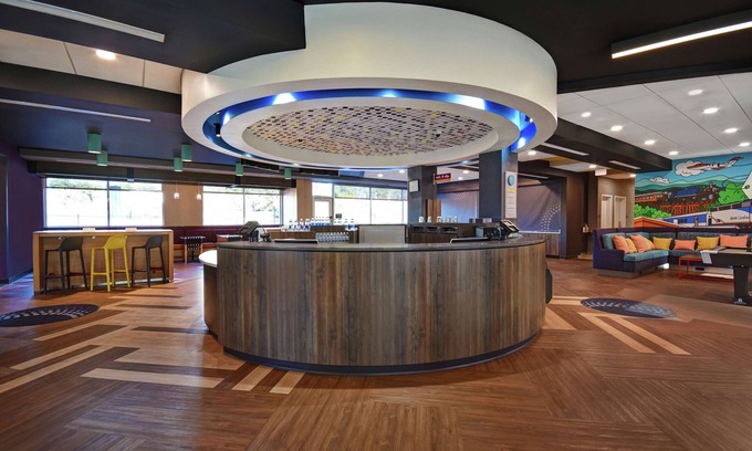 Burlington Hotel | Tru By Hilton Burlington