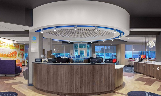 Hough Hotel | Tru By Hilton Cleveland Midtown