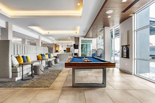 Southeast Colorado Springs Hotel | Tru By Hilton Colorado Springs Airport