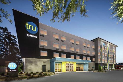 Savannah Hotel | Tru By Hilton Savannah Midtown Ga