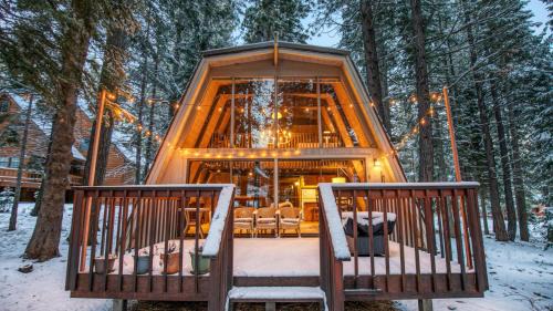 Truckee Casa | Truckee Cabin Getaway - Sleeps 6