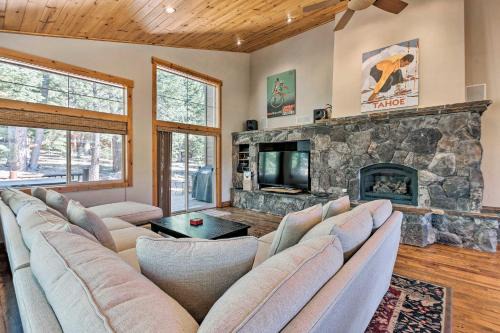 Truckee Casa | Truckee Escape with Hot Tub Near Ski Resorts