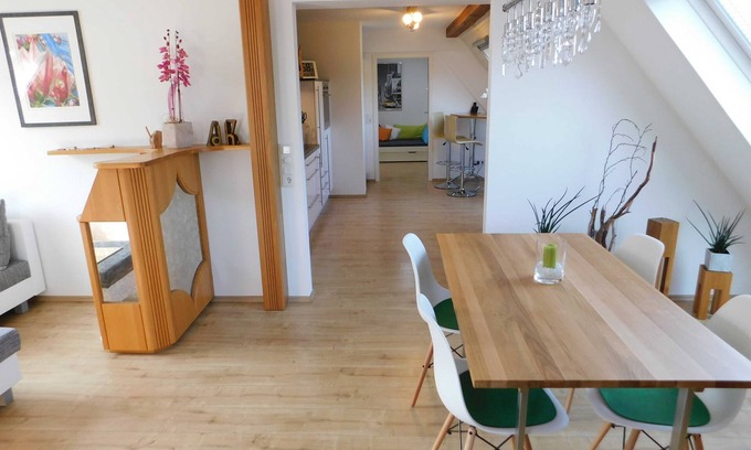 Veringenstadt Apartamento | Trudis Apartment - Apartamento 5 ***** (DG)