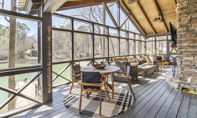 Little Kowaliga Casa | True Lake Luxury Meets Outdoor Paradise