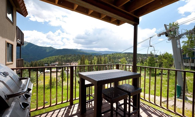 Purgatory Condominio | True Ski in / Ski Out - Just Remodeled - Amazing Views