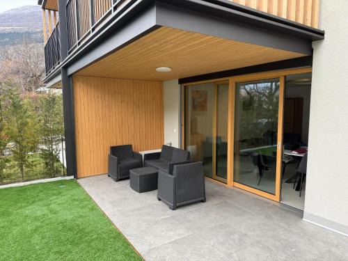Laas Apartamento | Trui Ensemble Apartment Alpine Escape with Garden