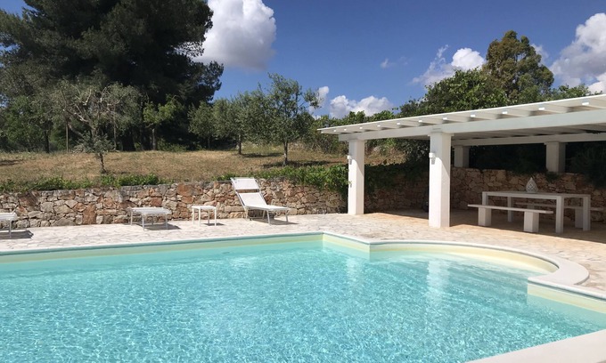 Martina Franca Complejo | Trulli and Lamia in Apulia, private pool 7 beds BBQ, wood-burning oven, parking lot