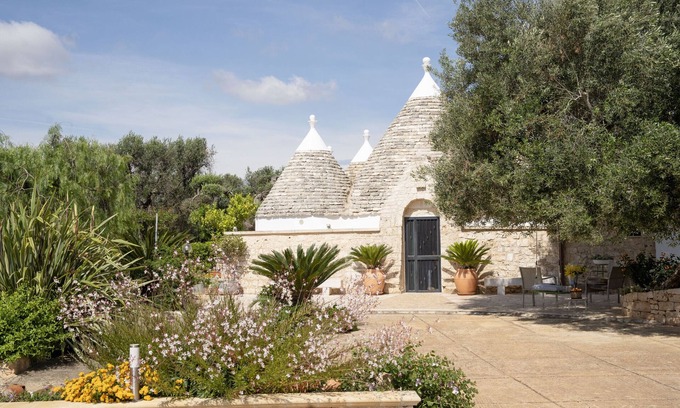 San Vito dei Normanni Cabaña | trullo oron call by pugliadamare