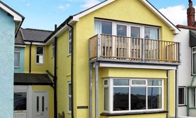 Borth Cabaña | Trysor Y Mor, BORTH