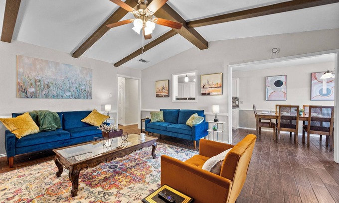 Lubbock Casa | TTU Gem w/Fireplace & Comfort