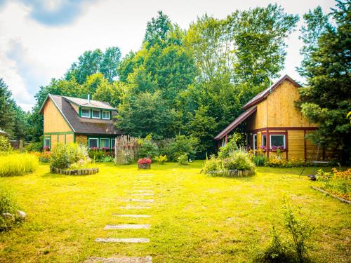 Osie Casa | tuŻur domki nad potokiem