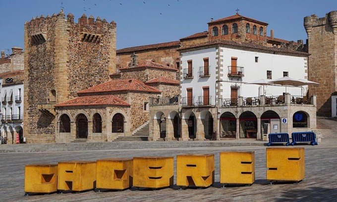 Plaza Mayor Apartamento | Tu alojamiento en Cáceres