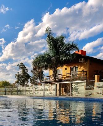 Miramar Apartamento | Tu refugio en Miramar con pileta y parrilla