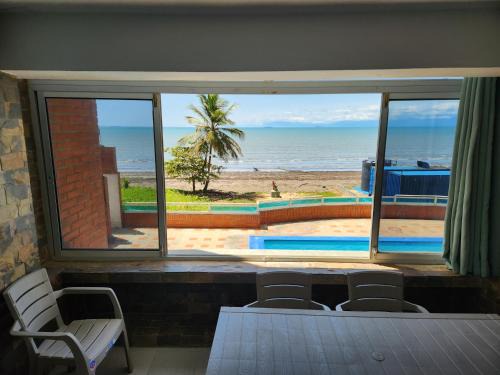 Tucacas Apartamento | TUCACAS VISTA Y SALIDA AL MAR Apto TIPO ESTUDIO DUPLEX SIN HABITACIÓN INDEPENDIENTE