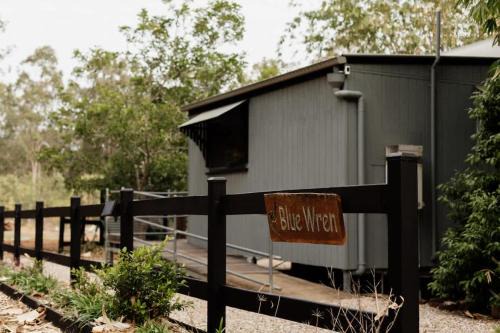 Rathdowney Casa | Tuckeroo Cottages - Blue Wren Cottage