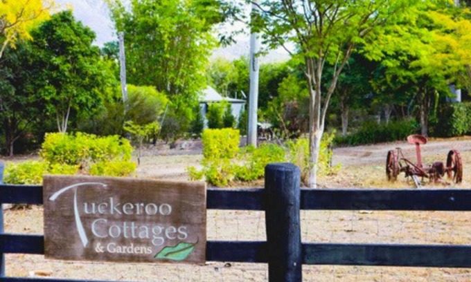 Rathdowney Casa | Tuckeroo Cottages - Tuckeroo House