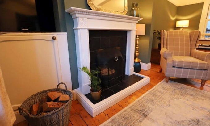 Belfast Casa | Tudor Heaven - Lisburn Road - BT9