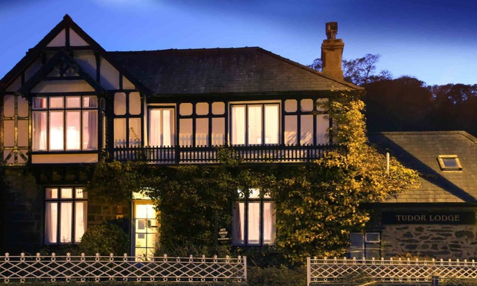 Porthmadog Casa | Tudor Lodge