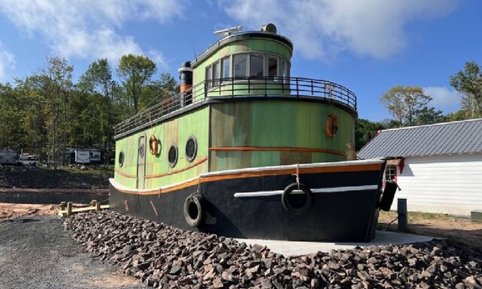 Bayfield Cabina | Tug Boat- Deluxe Cabin #4 on map